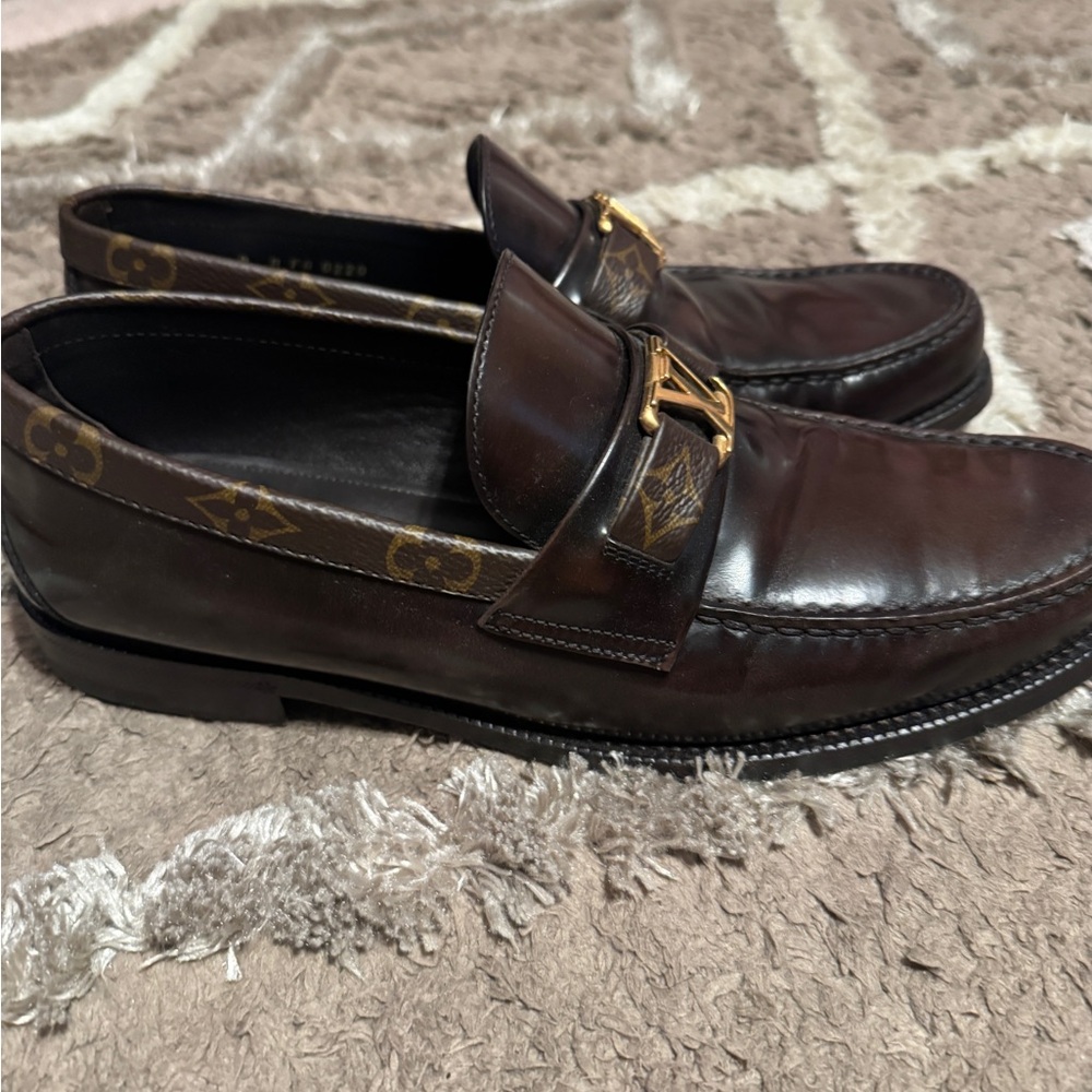 Genuinely used didn’t wear a lot